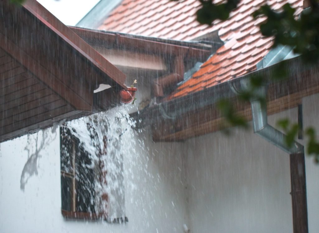 How to Handle Water Damage from Southern California Rain